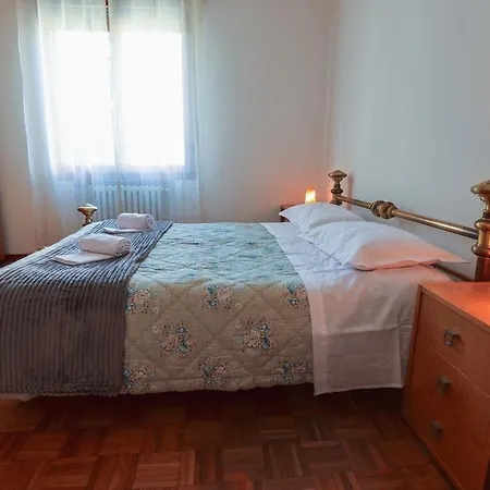 Vicino L'ospedale Con Parcheggio Gratuito 모데나