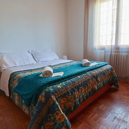 Vicino L'ospedale Con Parcheggio Gratuito 모데나