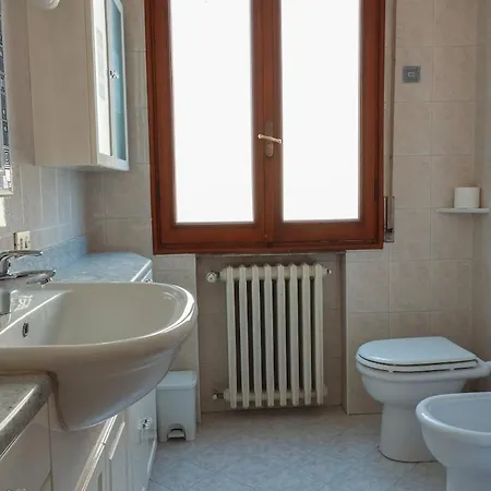 Vicino L'ospedale Con Parcheggio Gratuito 아파트