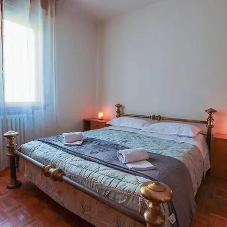 Vicino L'ospedale Con Parcheggio Gratuito Appartement Modena