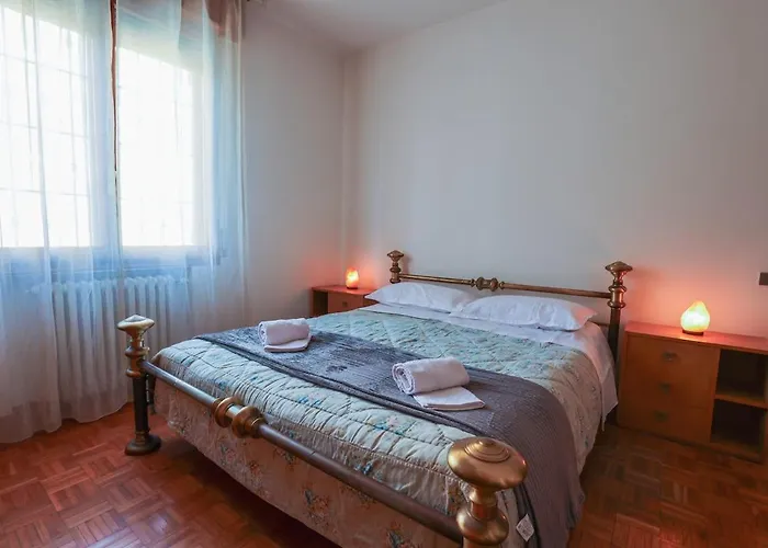 Vicino L'ospedale Con Parcheggio Gratuito 아파트 모데나