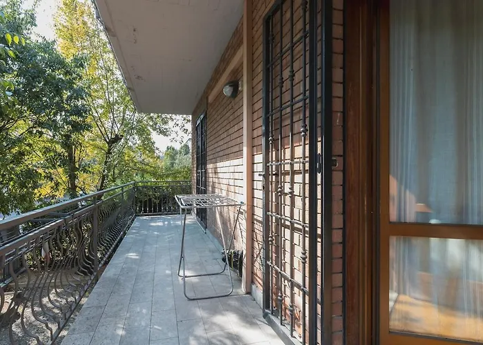 Vicino L'ospedale Con Parcheggio Gratuito Διαμέρισμα