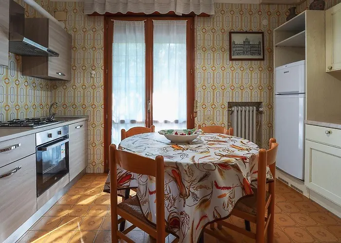 Vicino L'ospedale Con Parcheggio Gratuito Διαμέρισμα *